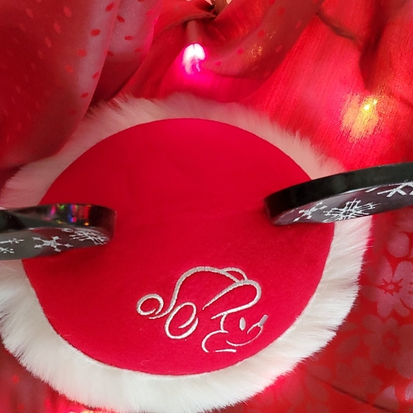 Mickey Mouse Christmas Ears - Picture 7 of 9